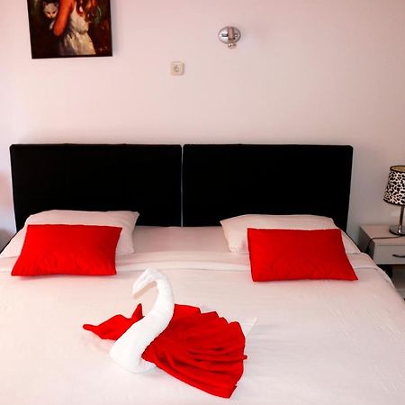 斯坦布克客房和公寓酒店 斯普利特 外观 照片
